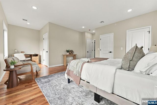 506 Davis Avenue, Harrison, NJ 07029