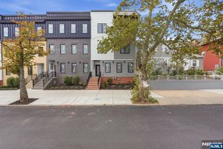 506 Davis Avenue, Harrison, NJ 07029