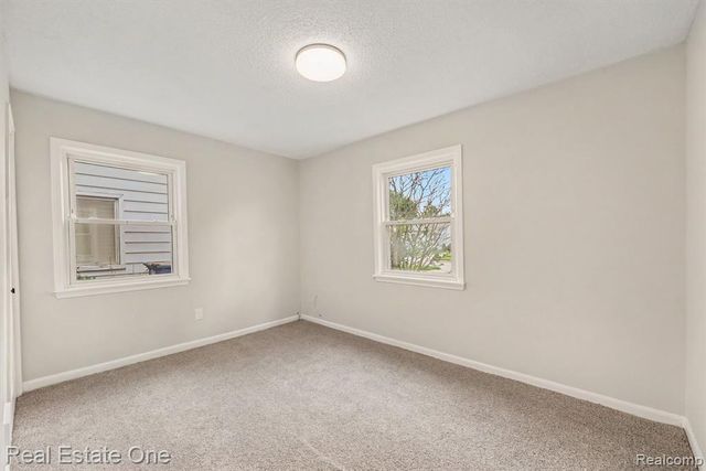 21323 La Salle Boulevard, Warren, MI 48089