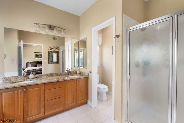 20 Ascot Dr, White Twp., NJ 07823