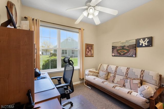 20 Ascot Dr, White Twp., NJ 07823