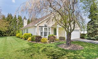 20 Ascot Dr, White Twp., NJ 07823