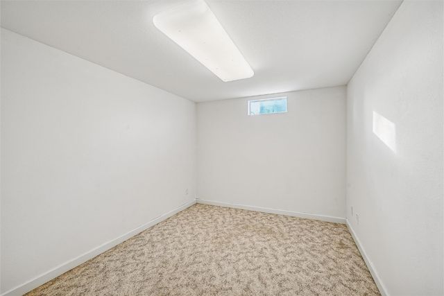 2324 Deborah Drive SW, Cedar Rapids, IA 52404