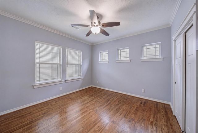 5832 Darling Street 3, Houston, TX 77007