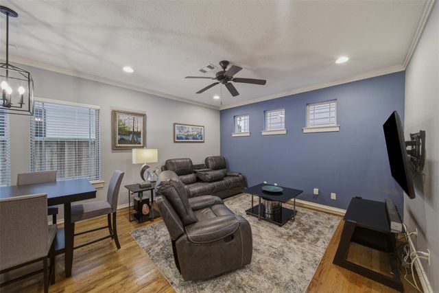 5832 Darling Street 3, Houston, TX 77007