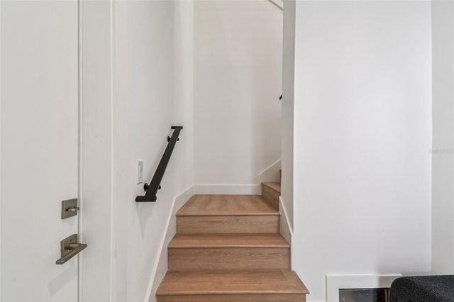 3840 POMPANO DRIVE SE, St Petersburg, FL 33705