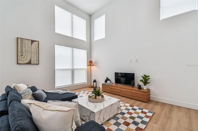 3840 POMPANO DRIVE SE, St Petersburg, FL 33705