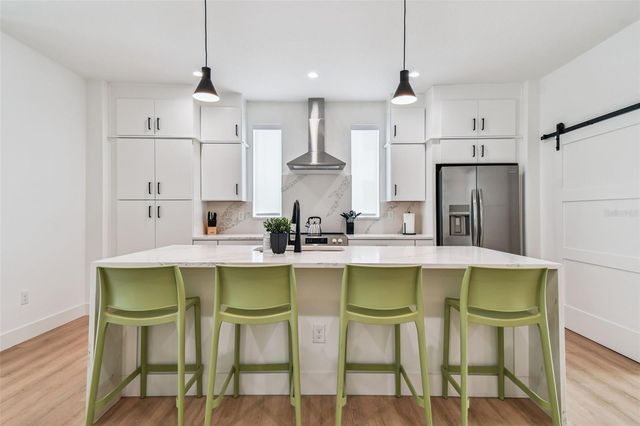 3840 POMPANO DRIVE SE, St Petersburg, FL 33705