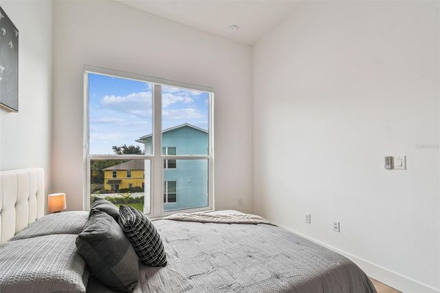 3840 POMPANO DRIVE SE, St Petersburg, FL 33705