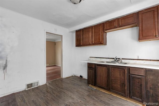 8319 Marlowe Street, Detroit, MI 48228