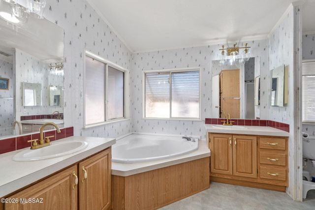 6254 E Rough Rock Drive, Tucson, AZ 85756