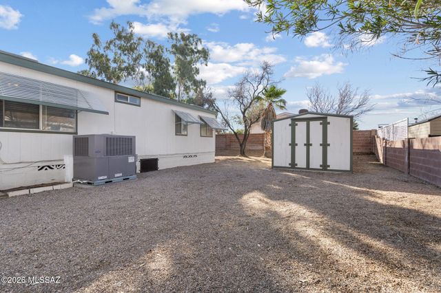 6254 E Rough Rock Drive, Tucson, AZ 85756