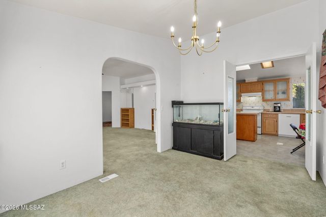 6254 E Rough Rock Drive, Tucson, AZ 85756