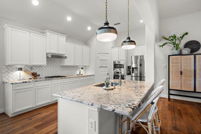 4738 Trickle Creek Court, Fulshear, TX 77441