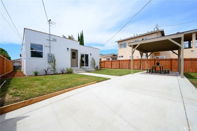 12126 Ainsworth St, Los Angeles, CA 90044