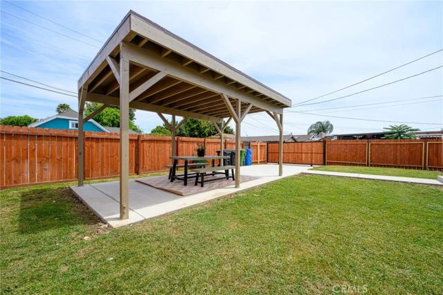 12126 Ainsworth St, Los Angeles, CA 90044