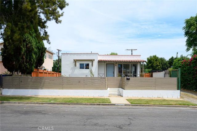 12126 Ainsworth St, Los Angeles, CA 90044