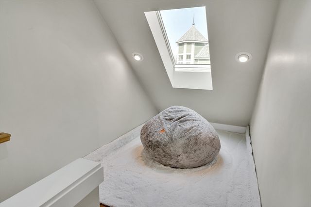 29 Weston 29, Somerville, MA 02144