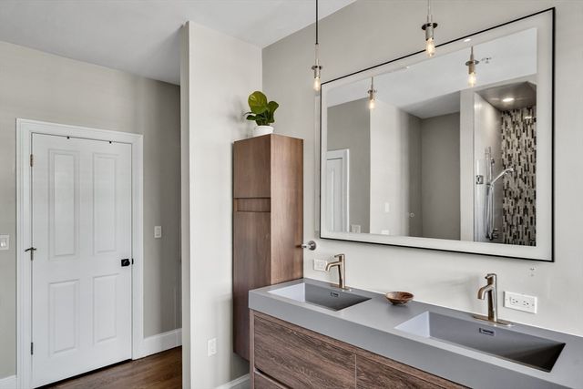 29 Weston 29, Somerville, MA 02144