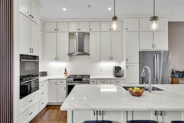 29 Weston 29, Somerville, MA 02144