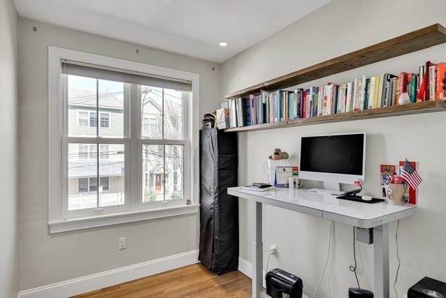 29 Weston 29, Somerville, MA 02144