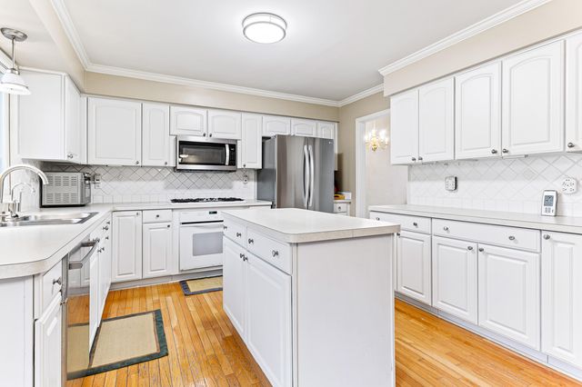 22479 Havergale Street, Novi, MI 48374