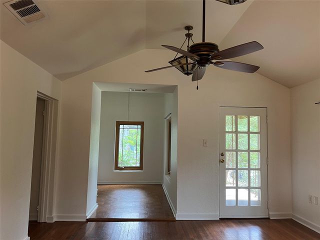 4010 Maplewood Ave B, Austin, TX 78722