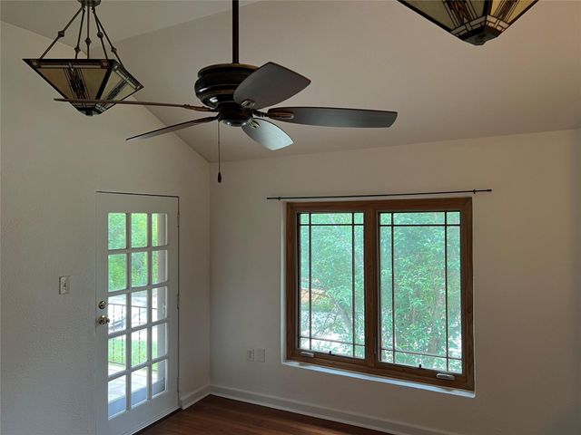 4010 Maplewood Ave B, Austin, TX 78722