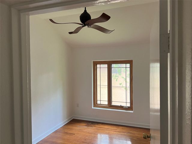 4010 Maplewood Ave B, Austin, TX 78722