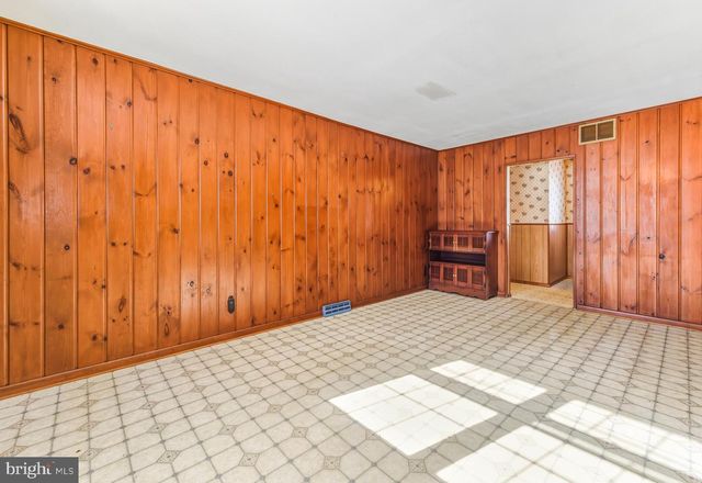 50 OWENS LN, Sewell, NJ 08080