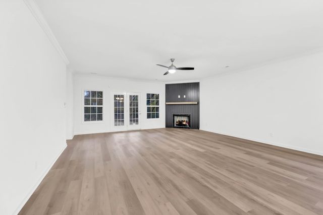 1034 Vendue Ave, Clarksville, TN 37042