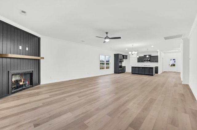 1034 Vendue Ave, Clarksville, TN 37042