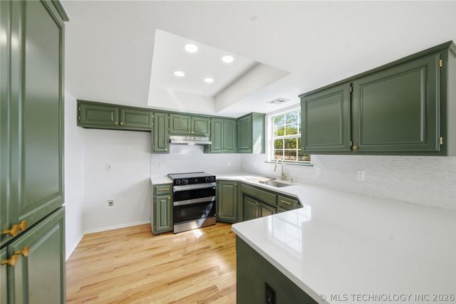 9533 S 94th East Avenue, Tulsa, OK 74133