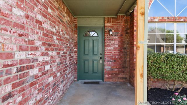 9533 S 94th East Avenue, Tulsa, OK 74133