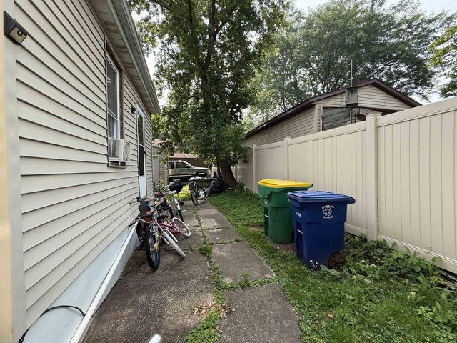 1274 STUART STREET, Green Bay, WI 54301