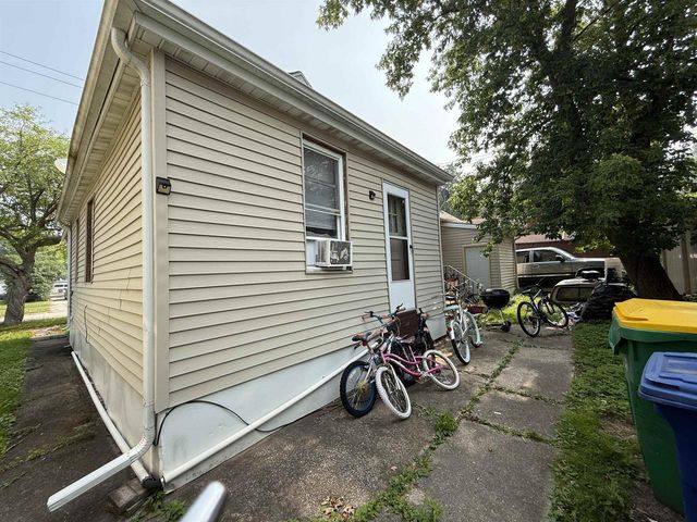 1274 STUART STREET, Green Bay, WI 54301