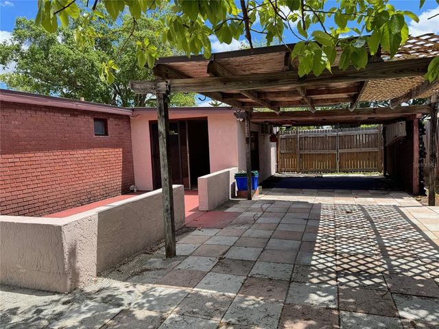 6420 N THATCHER AVENUE, Tampa, FL 33614