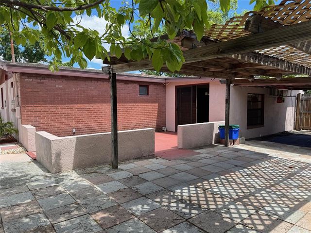 6420 N THATCHER AVENUE, Tampa, FL 33614