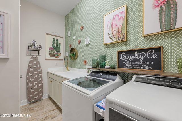 27 HONEY BLOSSOM Road, St. Johns, FL 32259