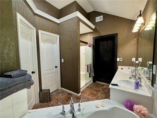 1207 N 1st Street E, Louisburg, KS 66053