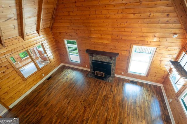 225 Cherokee Circle, Ellijay, GA 30536
