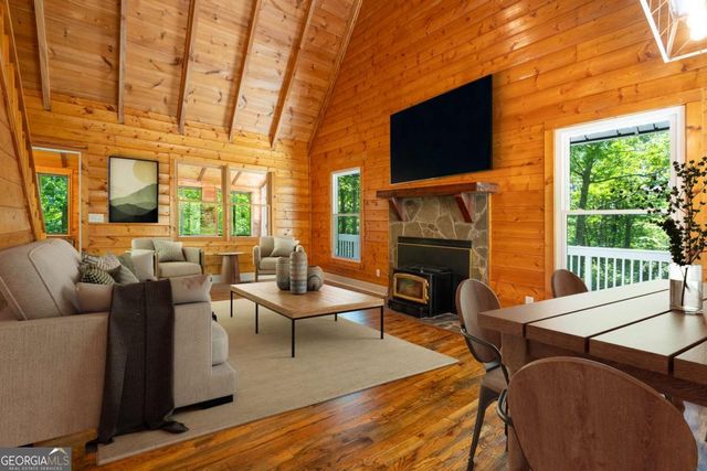 225 Cherokee Circle, Ellijay, GA 30536