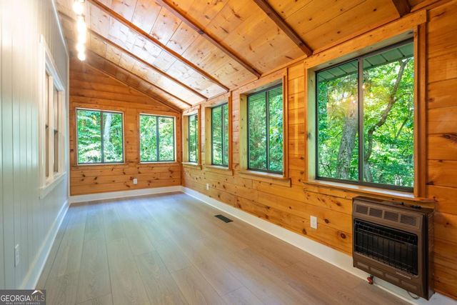225 Cherokee Circle, Ellijay, GA 30536