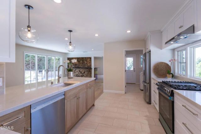 555 Paulette Place, La Canada Flintridge, CA 91011