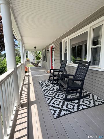 69 Sunnyside Court, Milford, CT 06460