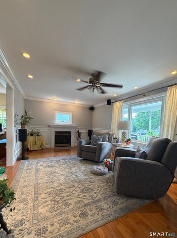 69 Sunnyside Court, Milford, CT 06460