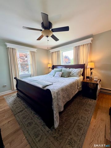 69 Sunnyside Court, Milford, CT 06460
