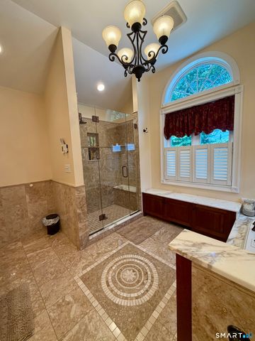69 Sunnyside Court, Milford, CT 06460