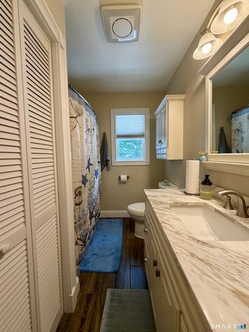 69 Sunnyside Court, Milford, CT 06460