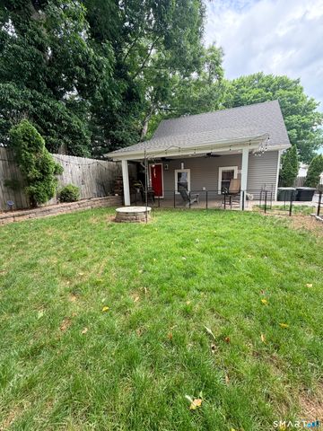69 Sunnyside Court, Milford, CT 06460